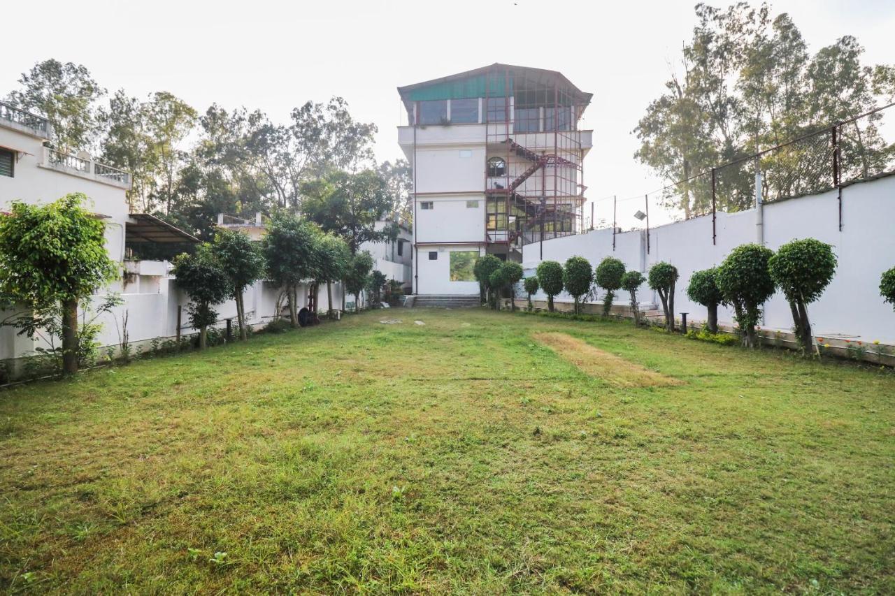 Capital O 5938 Hotel Jungle View Retreat Dehradun Dış mekan fotoğraf